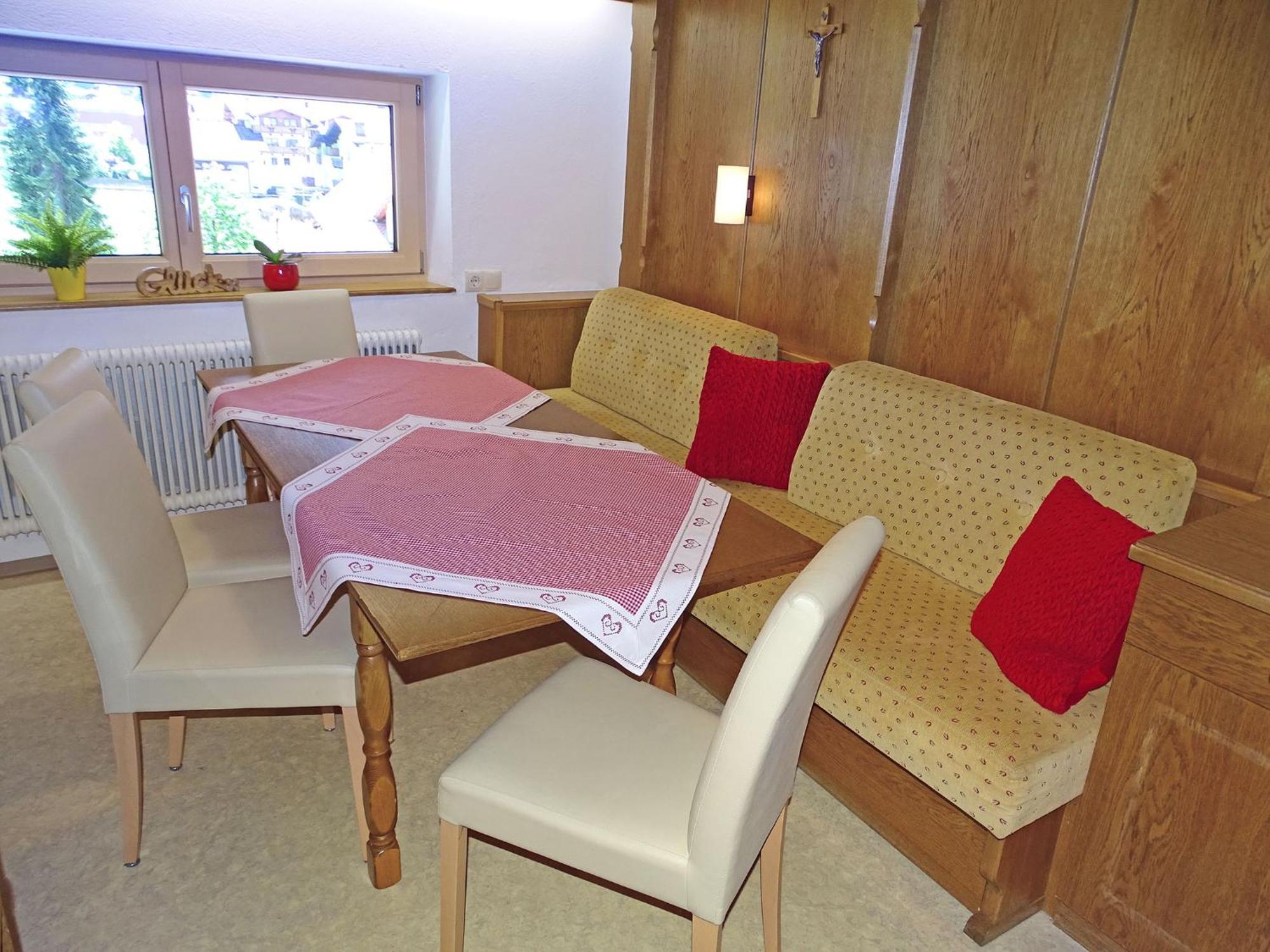 Appartementhaus Mayrhofen By Piaunddirk Bagian luar foto